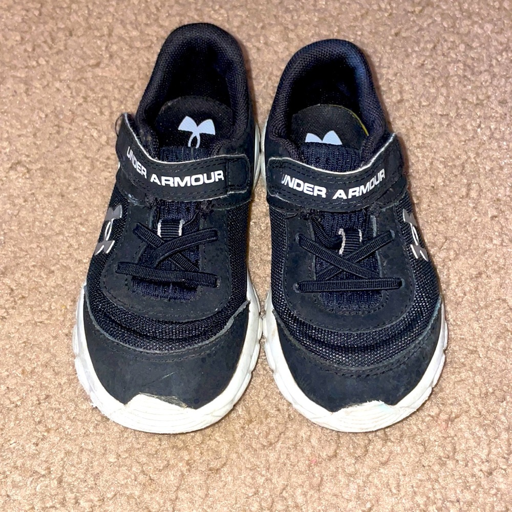 Under armour Boys' Infant UA Assert 9 AC Running Shoes